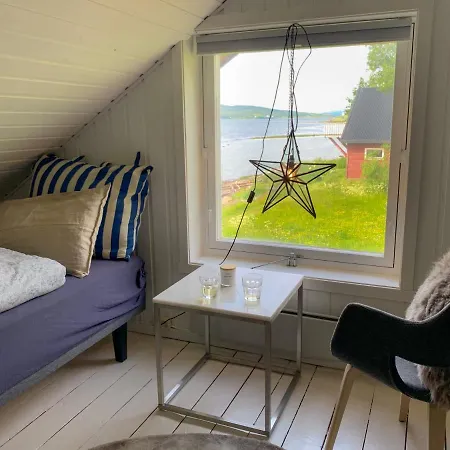 The Red Fjordhouse Holiday home Malsnes