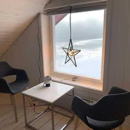 The Red Fjordhouse Holiday home Malsnes